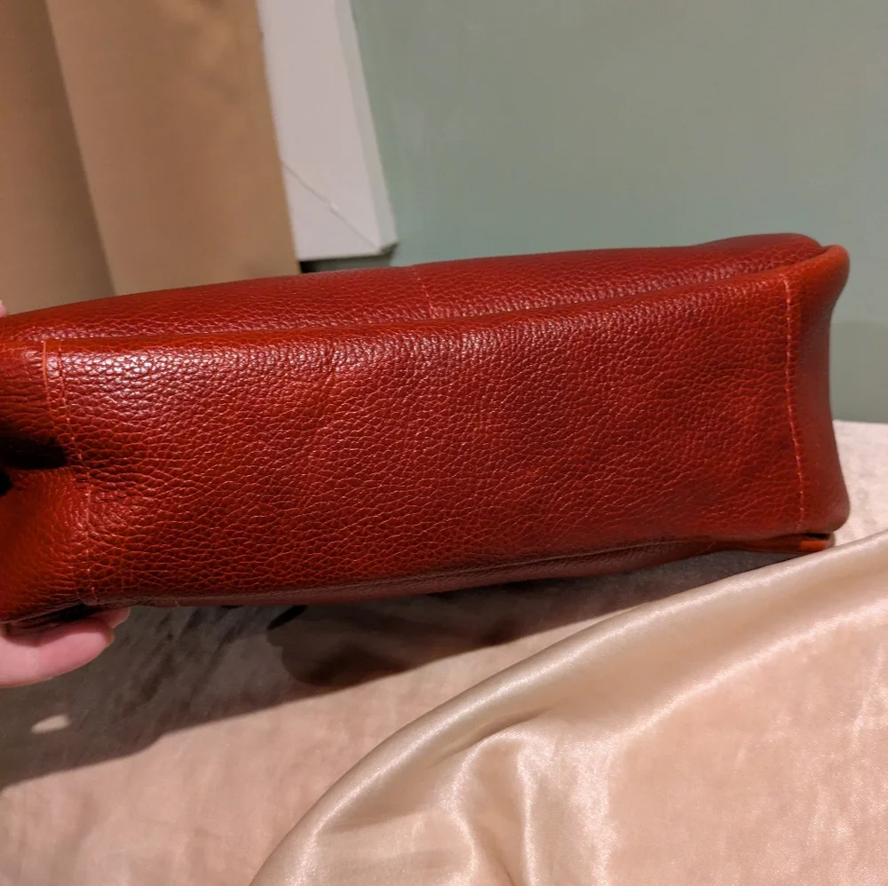 **SOLD**. 'Almost Perfect' Madison Shoulder Bag - Picture 6 of 10